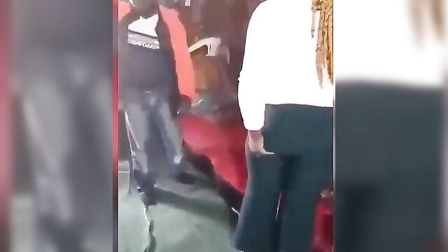 Ghanaian whore caught naked in bed with Sudanese sugar daddy and beaten - 2 image