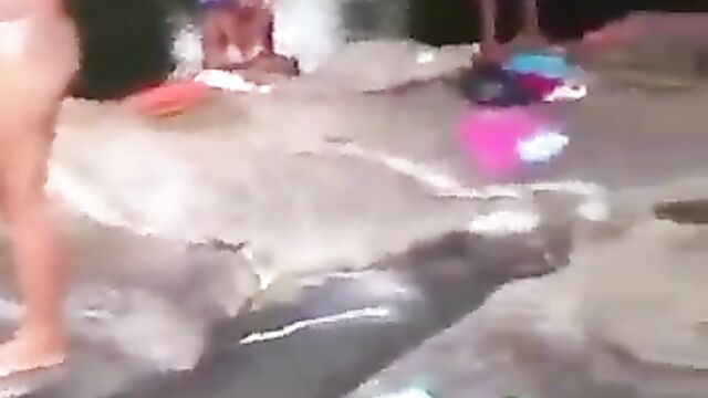 Naked African women with big ass & big breasts bathing in a village stream in public - 5 image