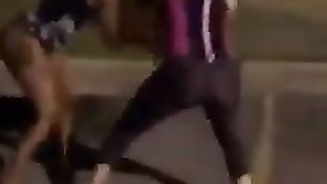 Ass pops out as 2 chicks fight in public - 3 image