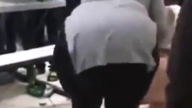 Wife beats husband in public after she caught him cheating with his side chick - 4 image