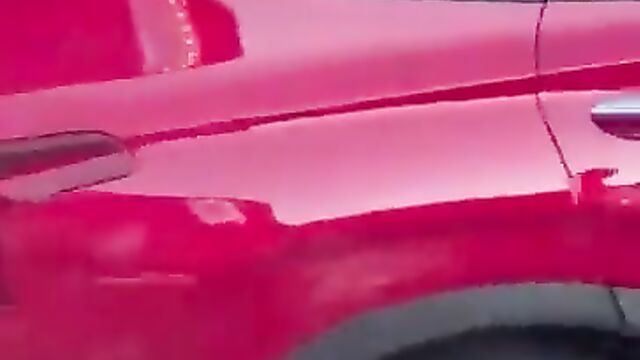 Woman filmed masturbating while driving - 1 image