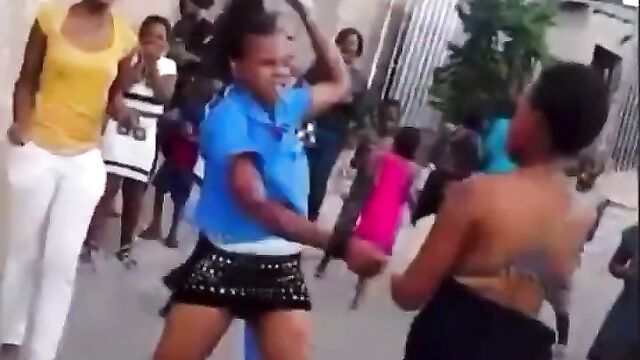 Boobs out as 2 ladies fight and strip themselves naked in public over a man