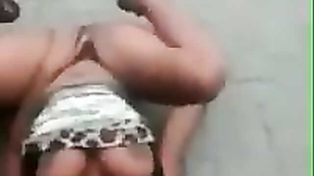 Drug-addict gets drunk and naked in public - 5 image