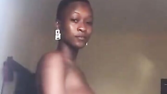Nude Video Of Poupeemimi With Big Breasts Exposed On Camera - 5 image