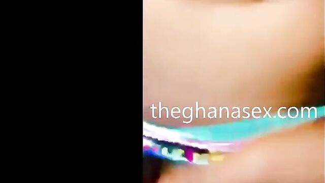 Lucinda Mboma chopping her boyfriend - 1 image