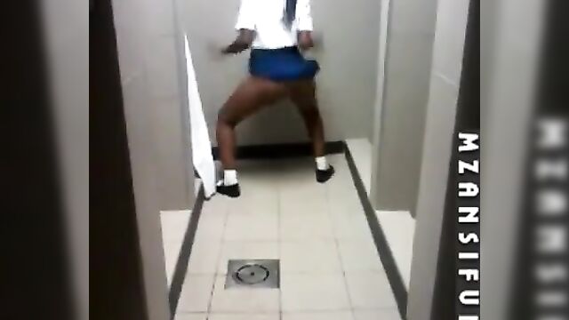 Nigerian School Girl Twerking in underwear in school uniform - 4 image