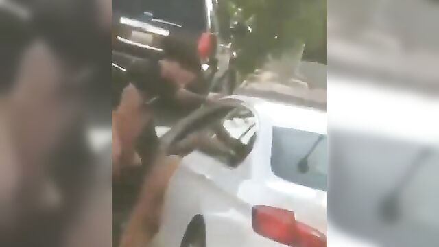 Sex on the streets in broad daylight with Horny couple - 2 image