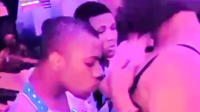 Sucking a stripper’s breasts in a Nigerian nightclub - 5 image