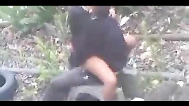 2 students caught bonking in the bush in school uniform - 4 image
