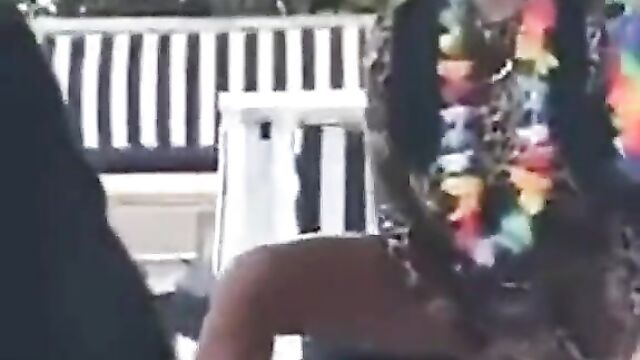 Woman thrown out for masturbating in public - 1 image