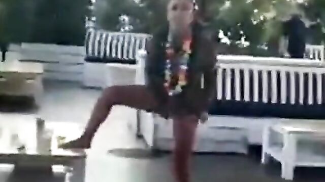 Woman thrown out for masturbating in public - 4 image