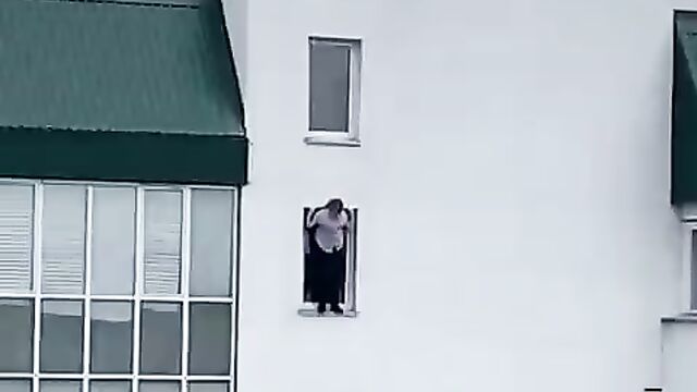 Ugandan model Karungi Monic jumps off hotel roof of Al Fahad hotel in Dubai (Graphic 18+)