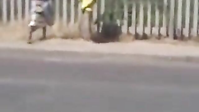 Mad Couple caught having sex by the roadside in public - 4 image