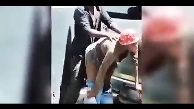 Mechanic caught having doggy style sex with a prostitute in public - 5 image