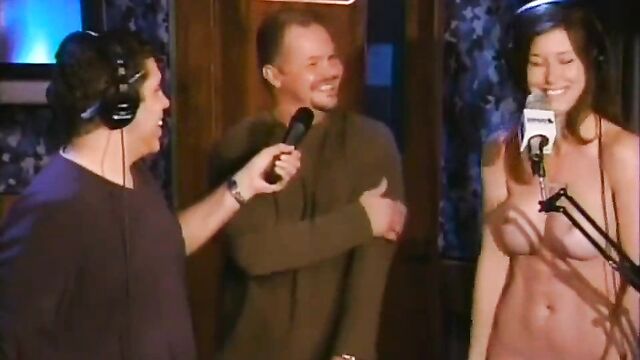 NAKED woman getting interviewed - 3 image