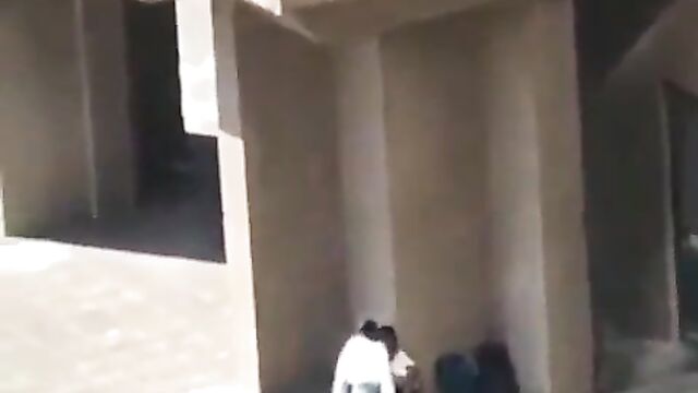 2 students caught having sex outside in public - 4 image