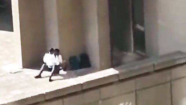 2 students caught having sex outside in public - 5 image
