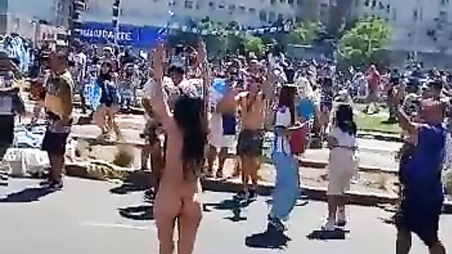 Woman strips naked in public to celebrate Argentina’s victory at FIFA World Cup - 3 image