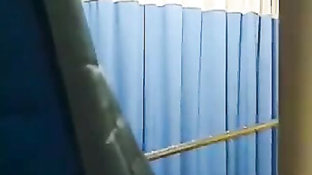 Nurse caught having sex with patient on hospital bed - 5 image