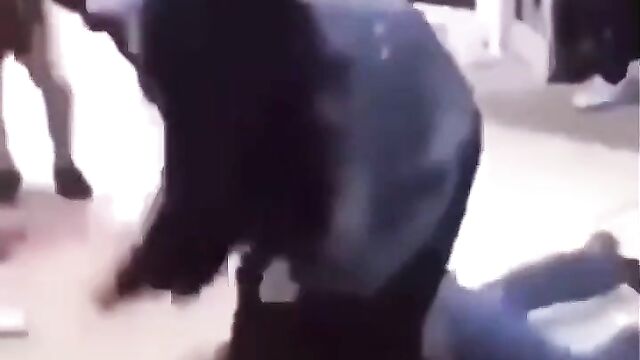 Big breasts exposed as girlfriend fights sidechick in public - 5 image