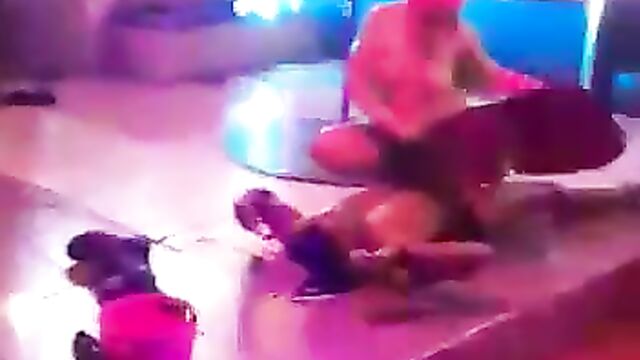 Naked strippers having sex in public in a South African Nightclub - 3 image