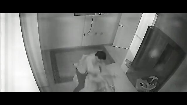 Viral video of crazy man who stabbed wife for allegedly cheating, having sex with another man - 3 image