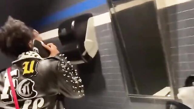 Dude gets caught recording lady after she caught her man cheating