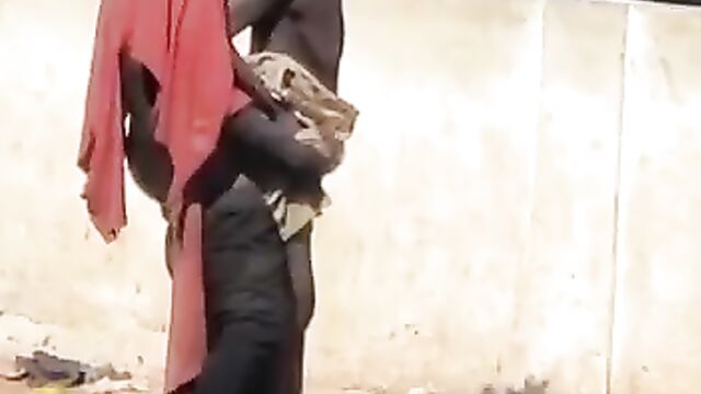 Mad Man Caught Having SEX With Mad Woman In Public - 3 image