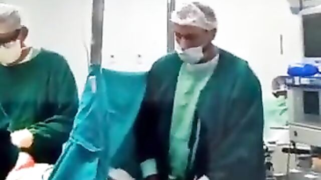 Doctor arrested for raping woman while giving birth - 1 image