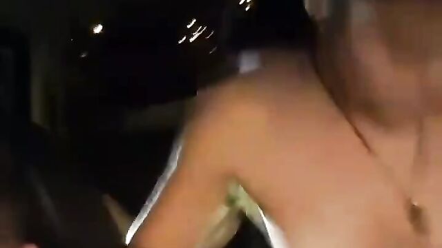 Crazy Nude Girlfriend Caught Bonking Her Boyfriend In A Car - 4 image