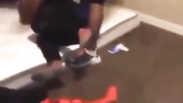 They used her naked ass to set him up! - 4 image