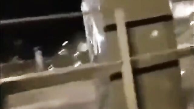 Two crazy guys caught doing sex by the roadside in public - 4 image