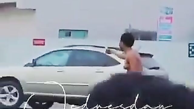 Lady strips naked and runs mad in public after boyfriend allegedly dumps her and marries her friend! - 3 image