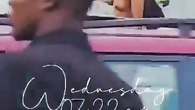 Lady strips naked and runs mad in public after boyfriend allegedly dumps her and marries her friend! - 4 image