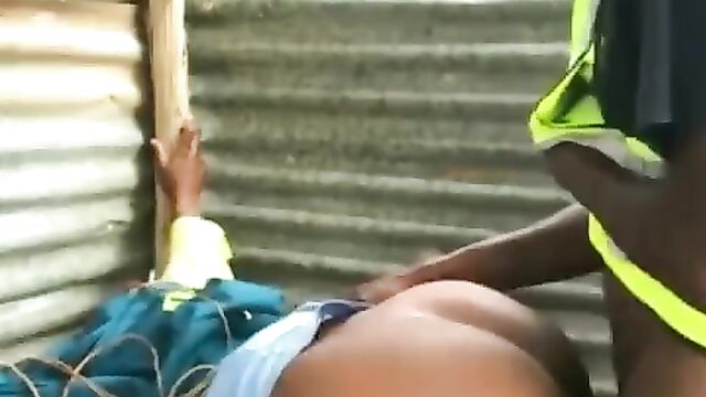 Delivery man and girlfriend doggystyle outdoor sextape – Part 3 - 2 image