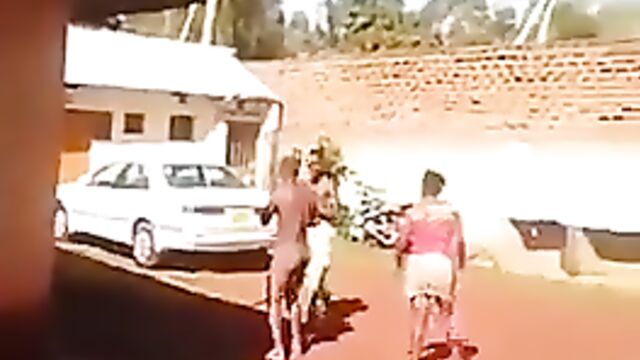 Angry Boyfriend fights naked man after he caught his girlfriend cheating - 4 image