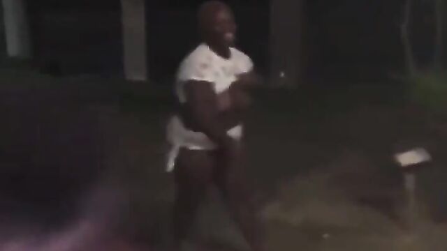 Boobs pop out, as chick with big boobs fights in public, throwing punches - 1 image