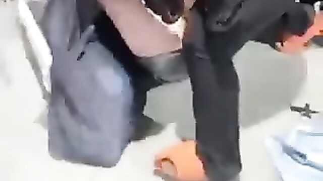 She shit on herself in public while fighting or getting beaten - 4 image